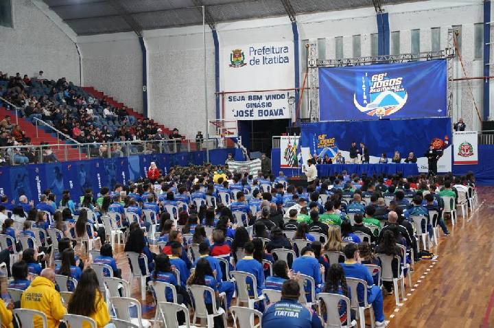 Atletas de Atibaia participam da Abertura dos 68º Jogos Regionais em Itatiba