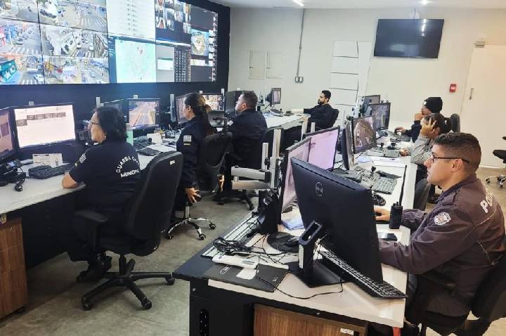 Câmeras de segurança também ajudam a identificar descarte irregular em Atibaia
