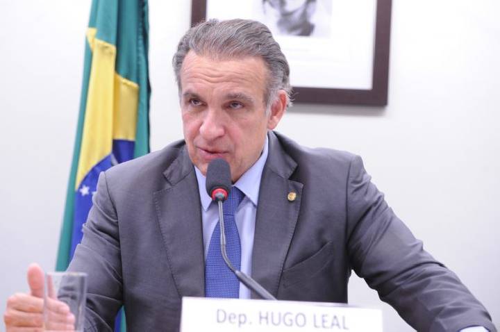 Comissão aprova gratuidade por 15 minutos em estacionamento rotativo pago nas vias públicas