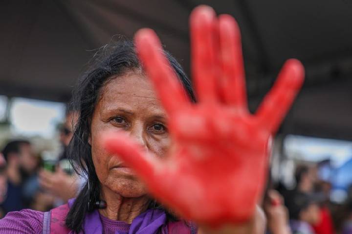 Comissão mista debate o uso de tecnologia no combate à violência contra a mulher