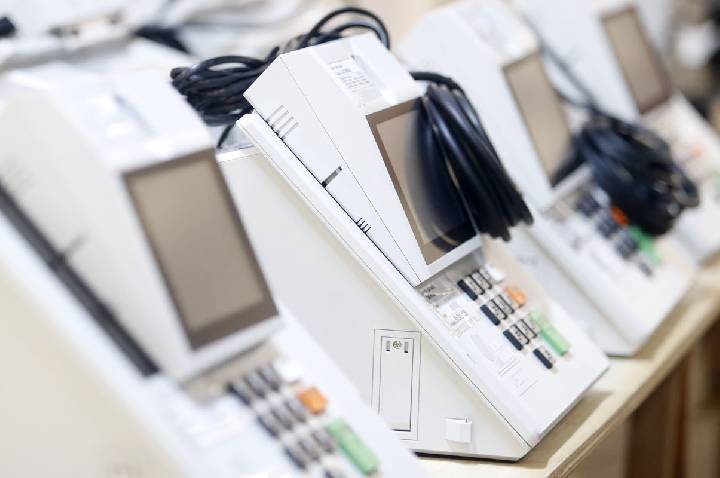 Estado de SP começa a preparar mais de 114 mil urnas para o 2º turno