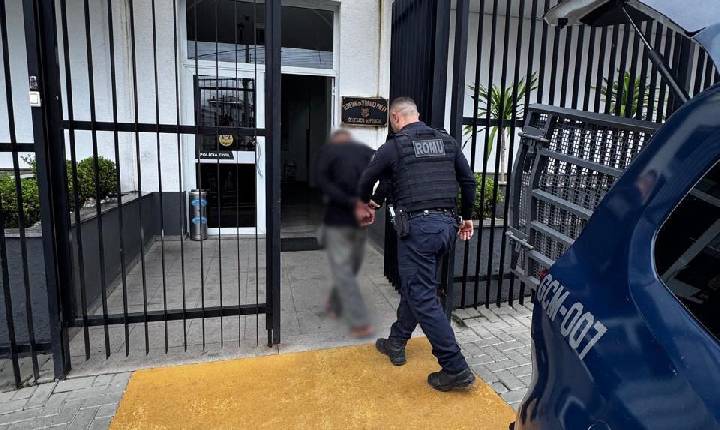 Guarda Civil Municipal de Atibaia detém autor de roubos e furtos na região da Alameda Lucas Nogueira Garcez
