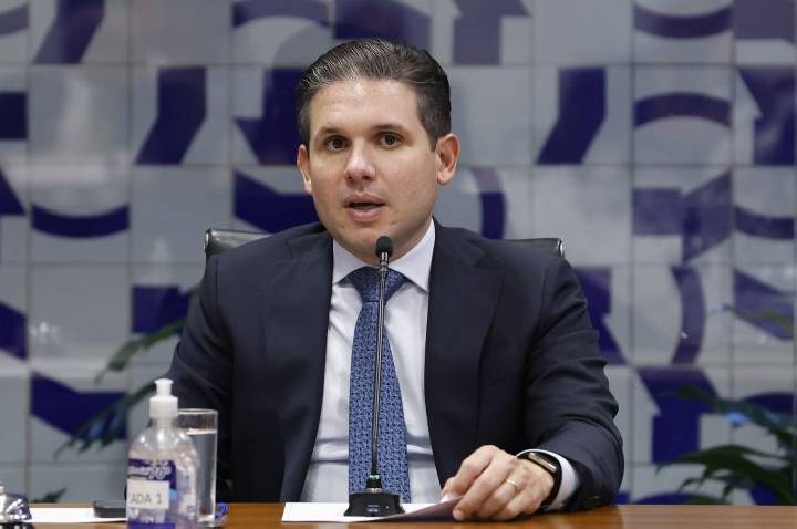 Hugo Motta critica interferência judicial na atividade do Poder Legislativo