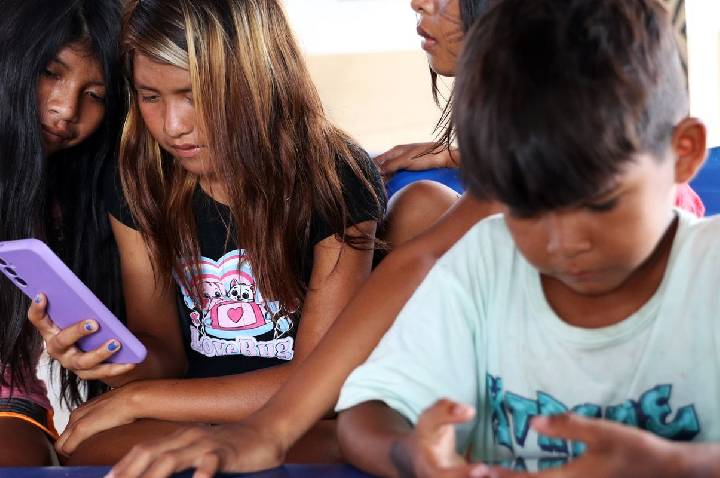 Internet precária e falta de identificação são causas de desinformação