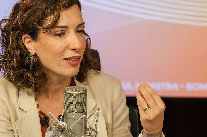 Mulheres agregam diversidade na mesa do trabalhador, diz ministra