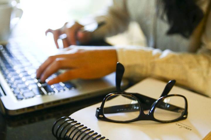 Mulheres são maioria no setor de seguros, mas minoria na liderança