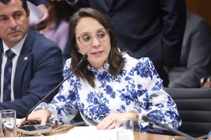 Projeto cria política de incentivo à tecnologia assistiva e mobilidade inclusiva