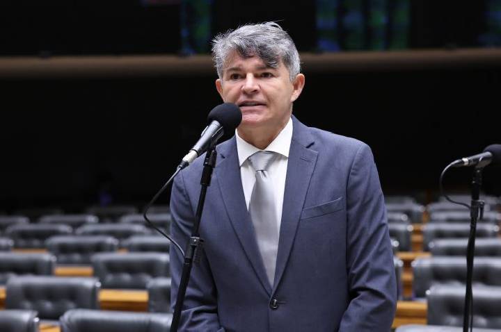 Projeto cria política para incentivar economia compartilhada no campo