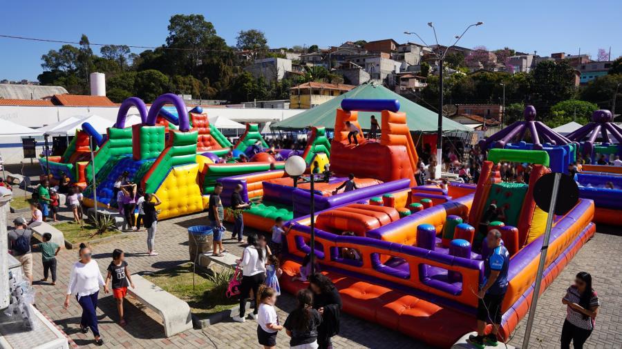 Domingo Livre no Jardim Imperial reuniu mais de 3 mil pessoas na Praça do Migrante Nordestino