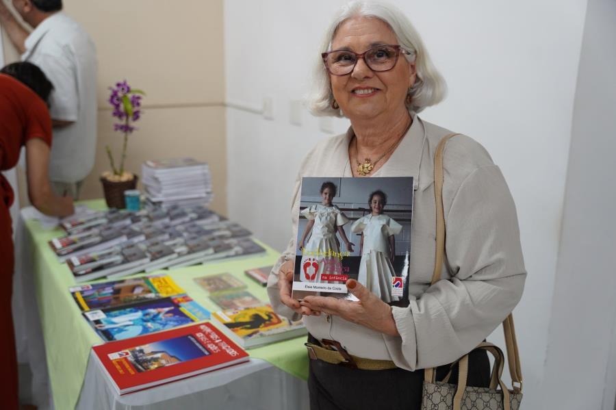 Rede municipal de ensino participa do lançamento do Livro “Ludodança – Arte da Dança na Infância