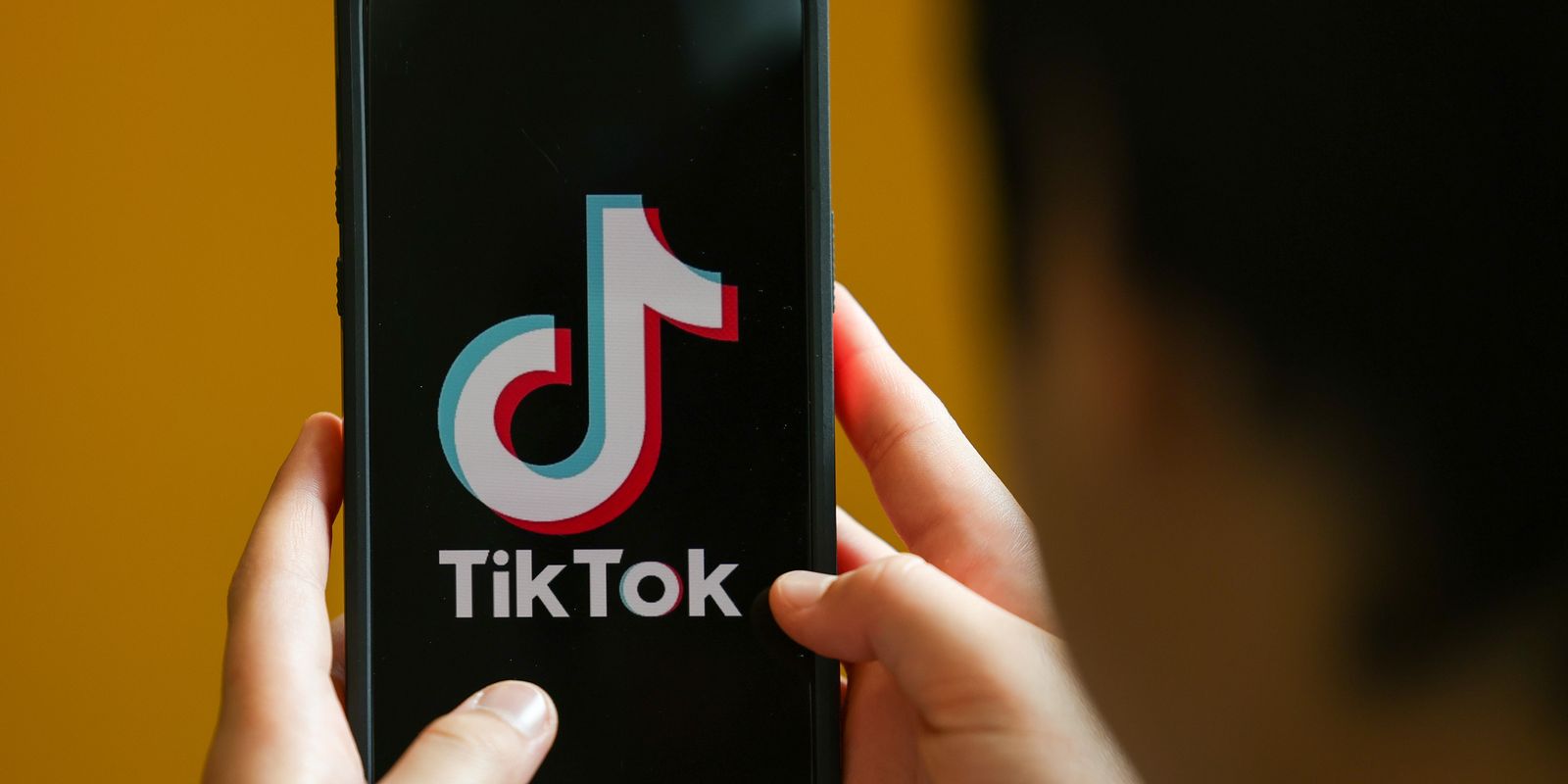 Brasil multa TikTok em R$ 153,7 mi por falhas em dados de adolescentes