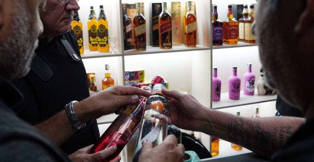 Prefeitura e GGI realizam megaoperação contra comércio de bebidas irregulares e perturbação do sossego